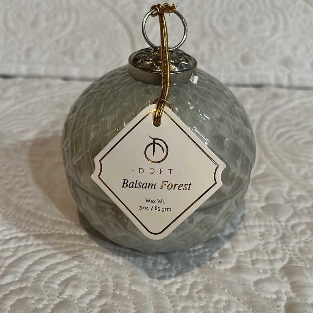 Doft Balsam Forest 3‎ oz ornament candle, new
